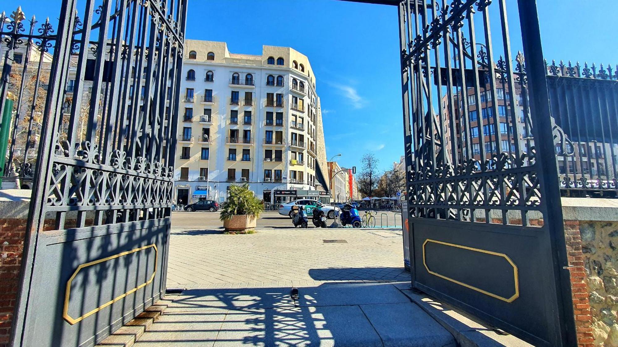 Retiro Park Appartement Madrid Buitenkant foto
